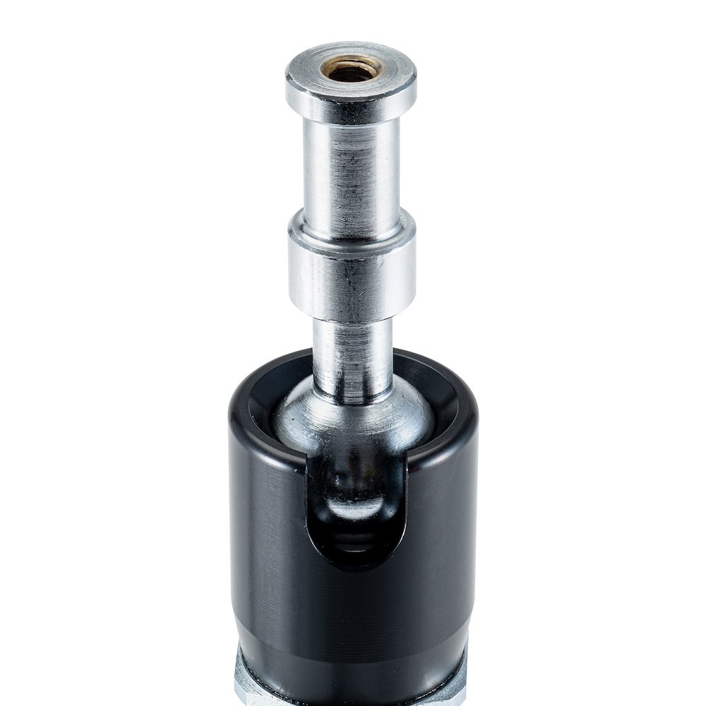 Detail 16 mm čapu a vnútorného závitu ramena Manfrotto 143N