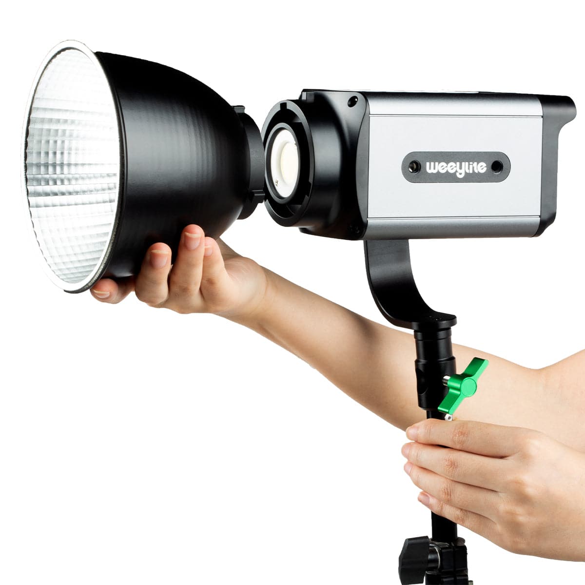 Viltrox Weeylite Ninja 200 s reflektorem