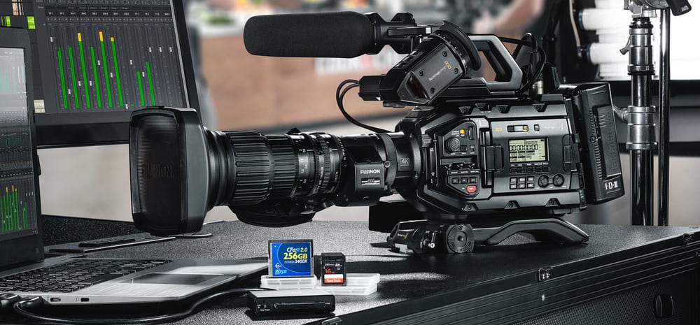 Blackmagic URSA Broadcast G2 – Bežné formáty a dva sloty pre každé médium