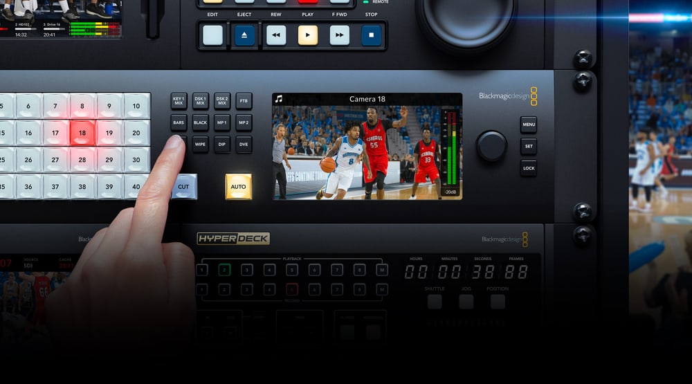 ATEM 4 M/E Constellation HD – Ovládací panel priamo na čelnej strane