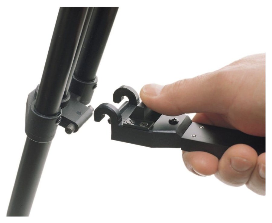 Cartoni S731/QR stredová rozpera Quick Release – Nasadenie na nohu