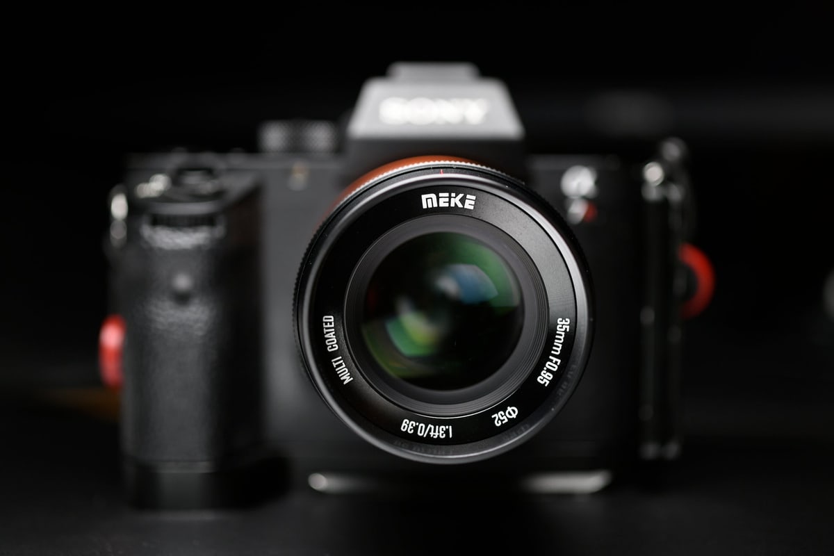 MK-35MM F0.95 Aps-C MFT
