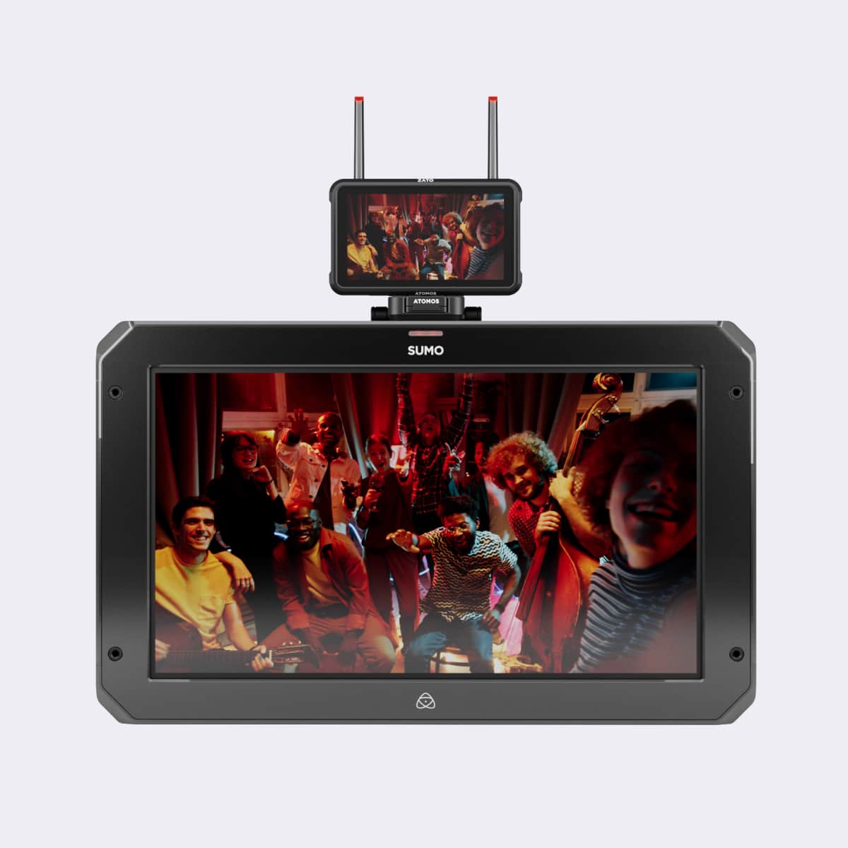 Atomos Z-Mount s monitorom nad produkčným Sumo 19SE