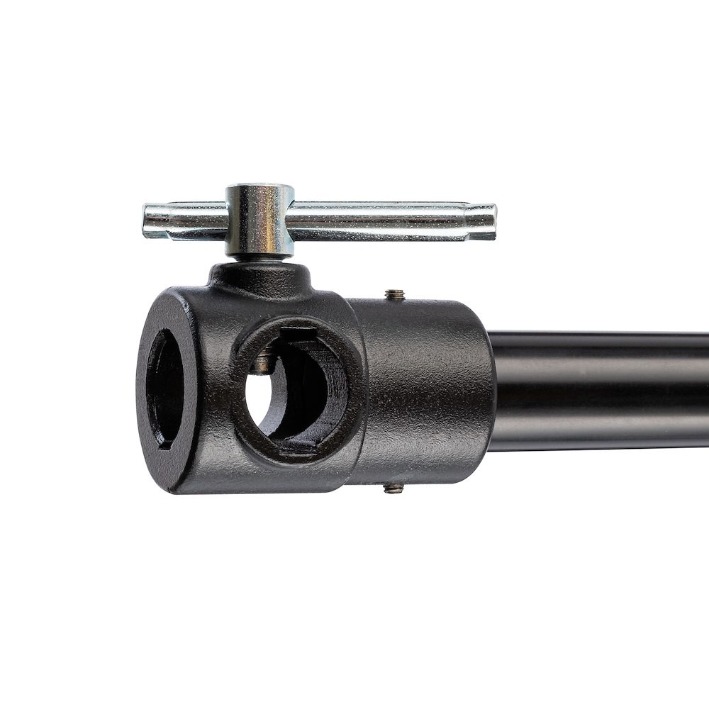 Detail trojdielnej konštrukcie Manfrotto 272B