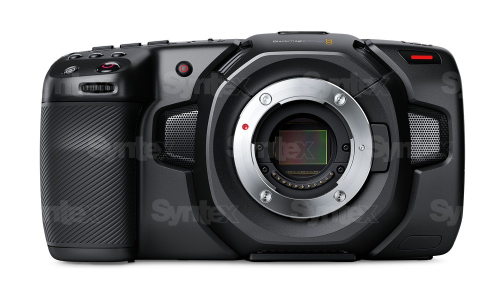 Zadný pohľad na Blackmagic Pocket Cinema Camera 4K s dotykovým displejom