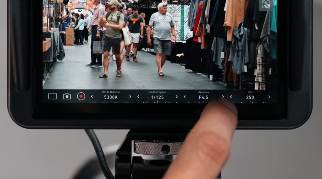 Ovládanie kamery na monitore Atomos Shinobi II