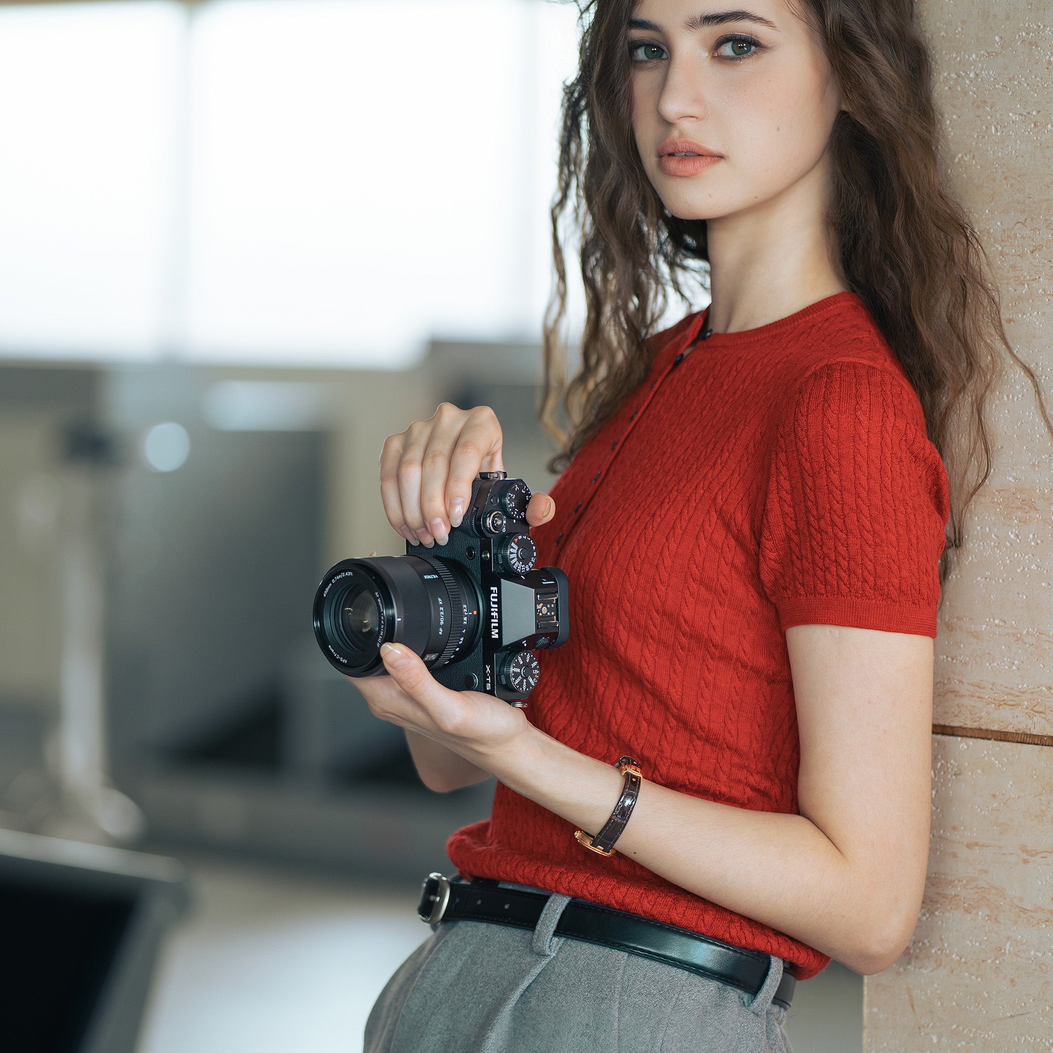 Portrétna kresba objektívu Viltrox 90 mm
