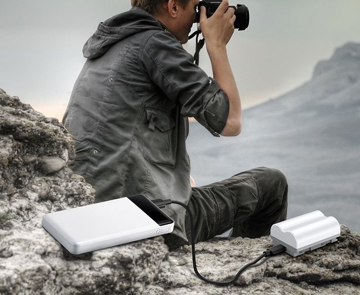 Dve batérie po 2400 mAh