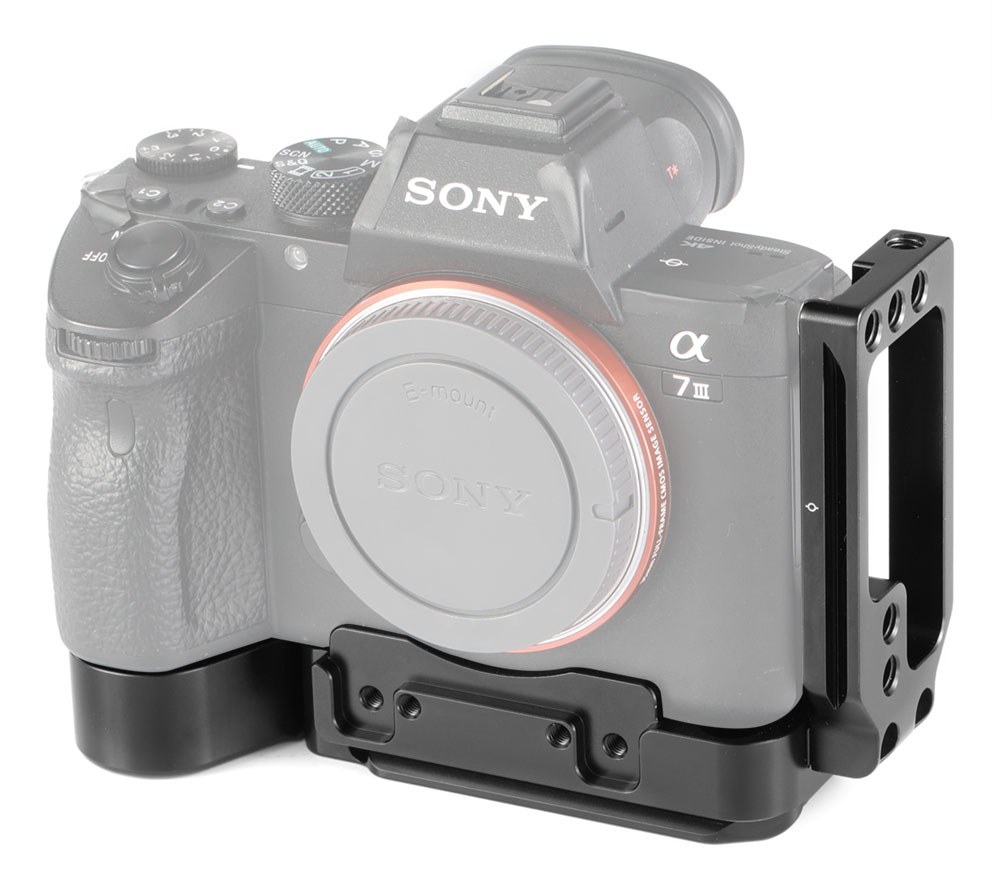 Polovičná klietka s držiakom Arca L-Bracket pre Sony A7III A7RIII