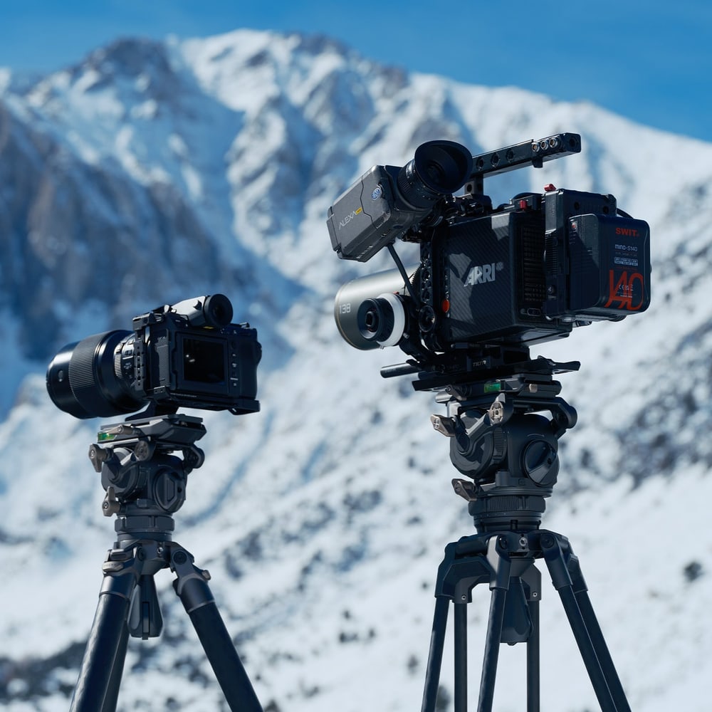 Od bezzrkadlovky po filmovú kameru