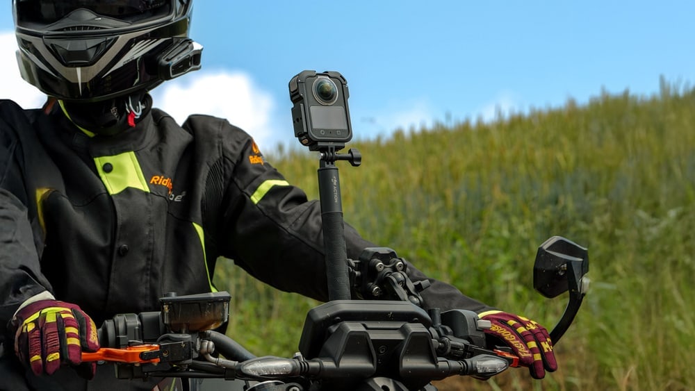 Na motorke, na bicykli, v aute aj v ruke