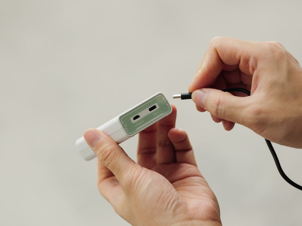 Nabíja sa z čohokoľvek s USB