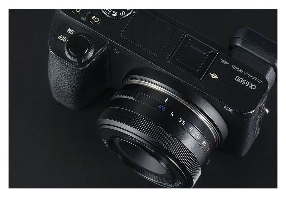 TTArtisan APS-C AF 27mm F2.8 – Svetelnosť F2,8 a 7 lamiel clony