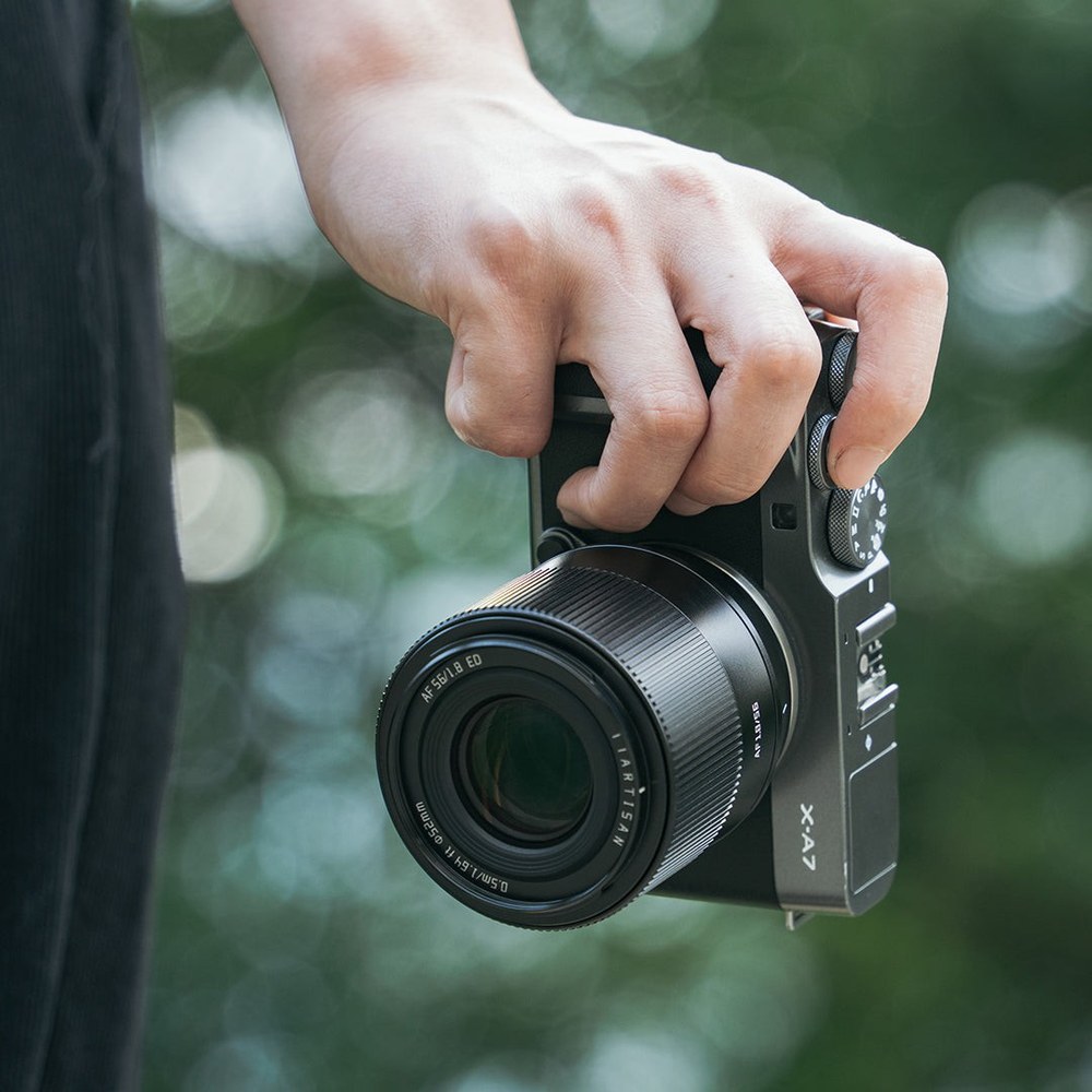 TTArtisan APS-C AF 56mm F1.8 – Svetelnosť F1,8 a 9 lamiel