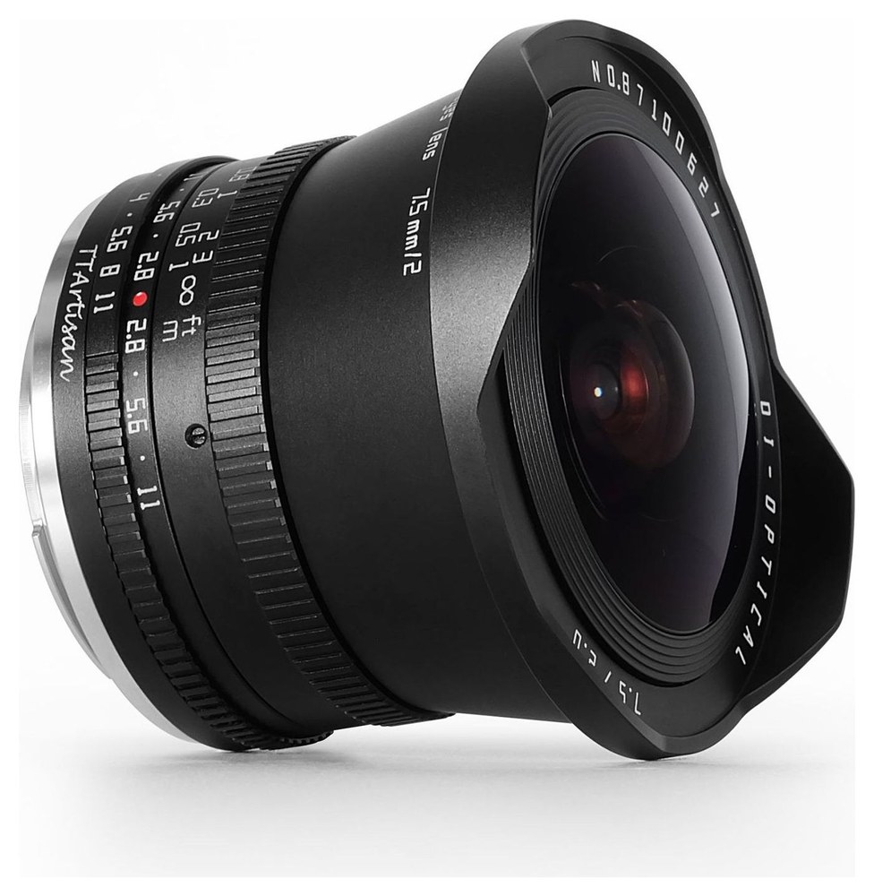 TTArtisan APS-C 7.5mm F2 Fisheye – Optika z 11 prvkov