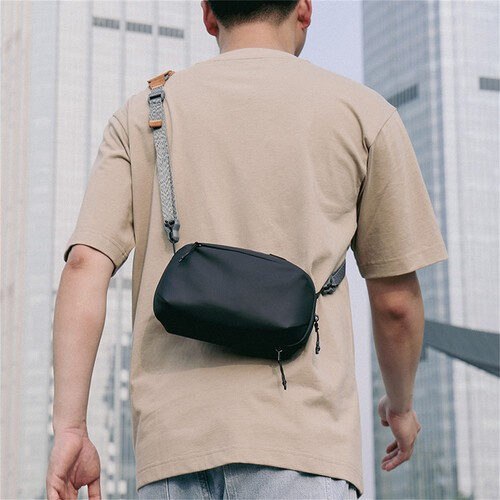 Ulanzi TRAKER Tech Pouch Mini 2L – Z taštičky taška přes rameno
