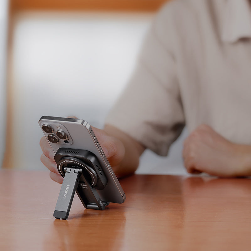 Ulanzi MA60 magnetický stativ (stříbrný) – Stojánek na stole
